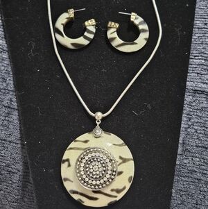 Chico's Cream and Black Patterned Disc Necklace with Matching Hoops